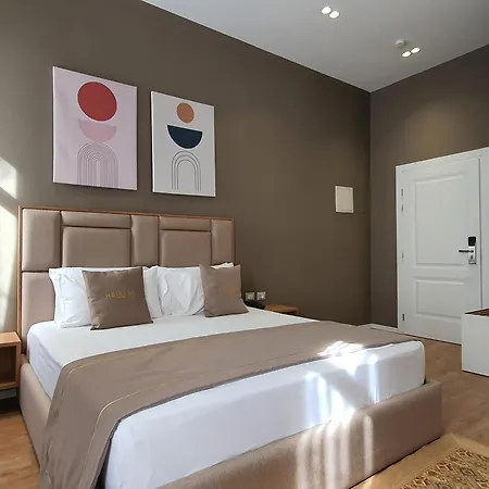 Heiress Hotel