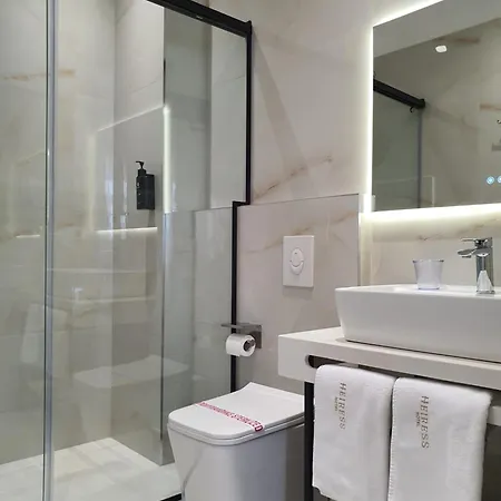 Heiress ホテル 4*