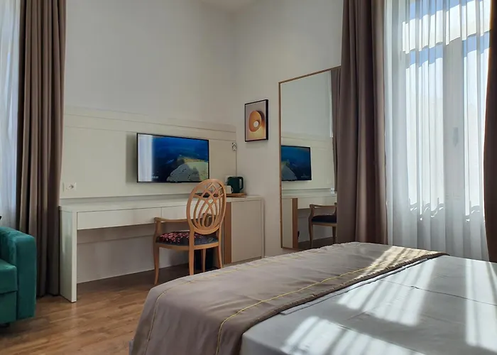 ホテル Heiress 4*