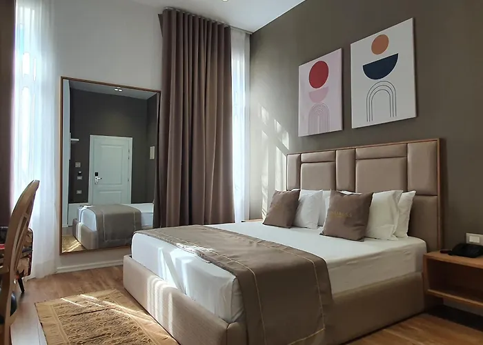 ホテル Heiress Sarandë